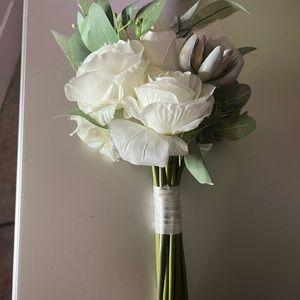 White Rose bouquet